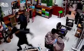 模拟理发手机版(模拟理发手机版软件)-第2张图片-QuickQ官网 模拟理发手机版(模拟理发手机版软件)-第2张图片-QuickQ官网